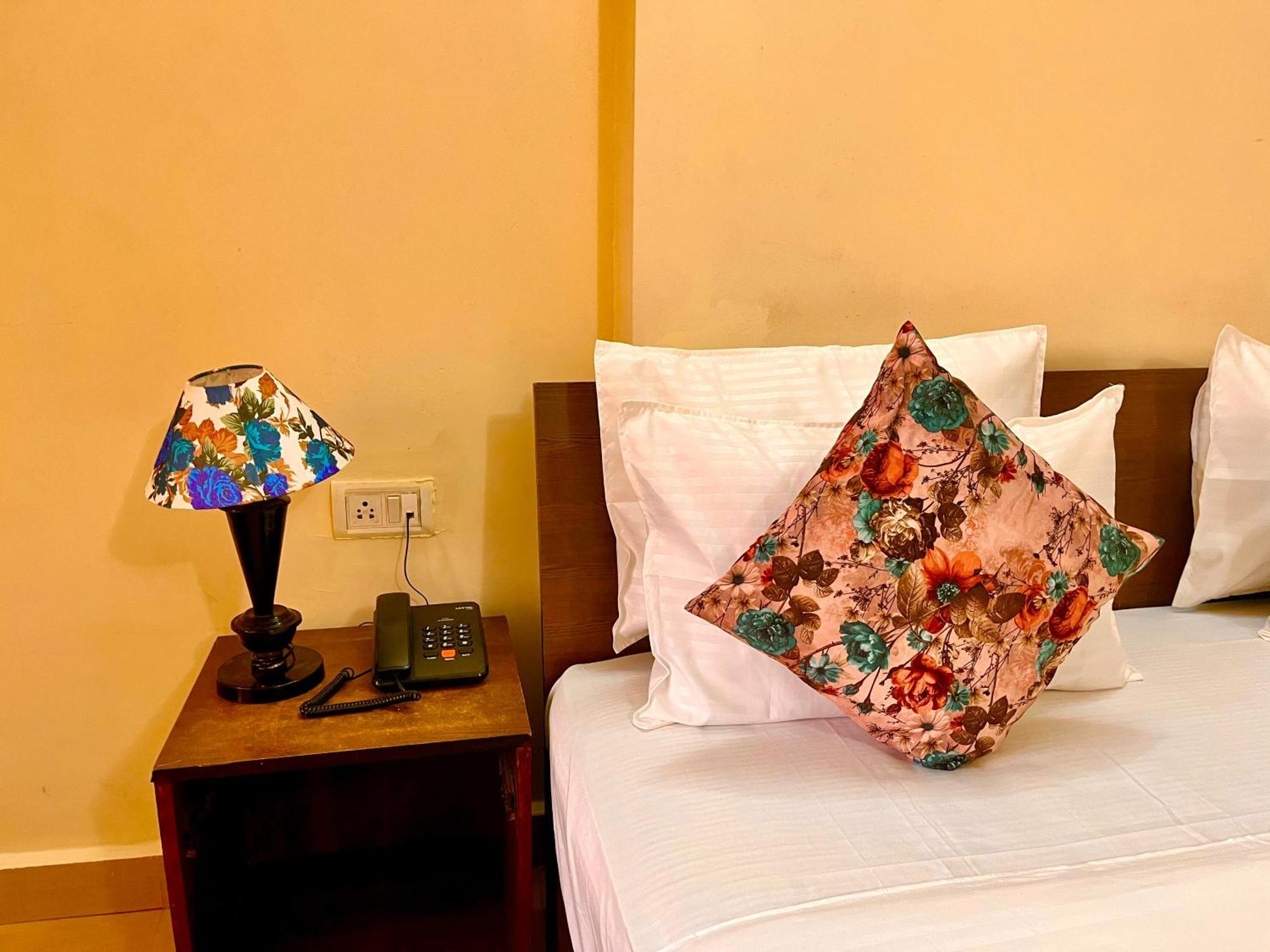 The Calagute Beach Resort By Shivam Resort 1 Km From Beach Candolim Kültér fotó