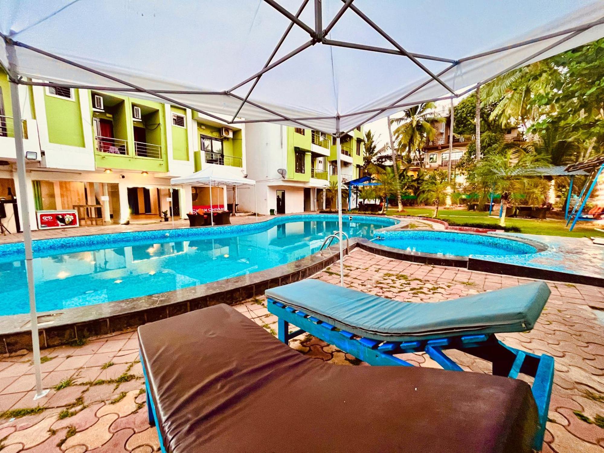 The Calagute Beach Resort By Shivam Resort 1 Km From Beach Candolim Kültér fotó