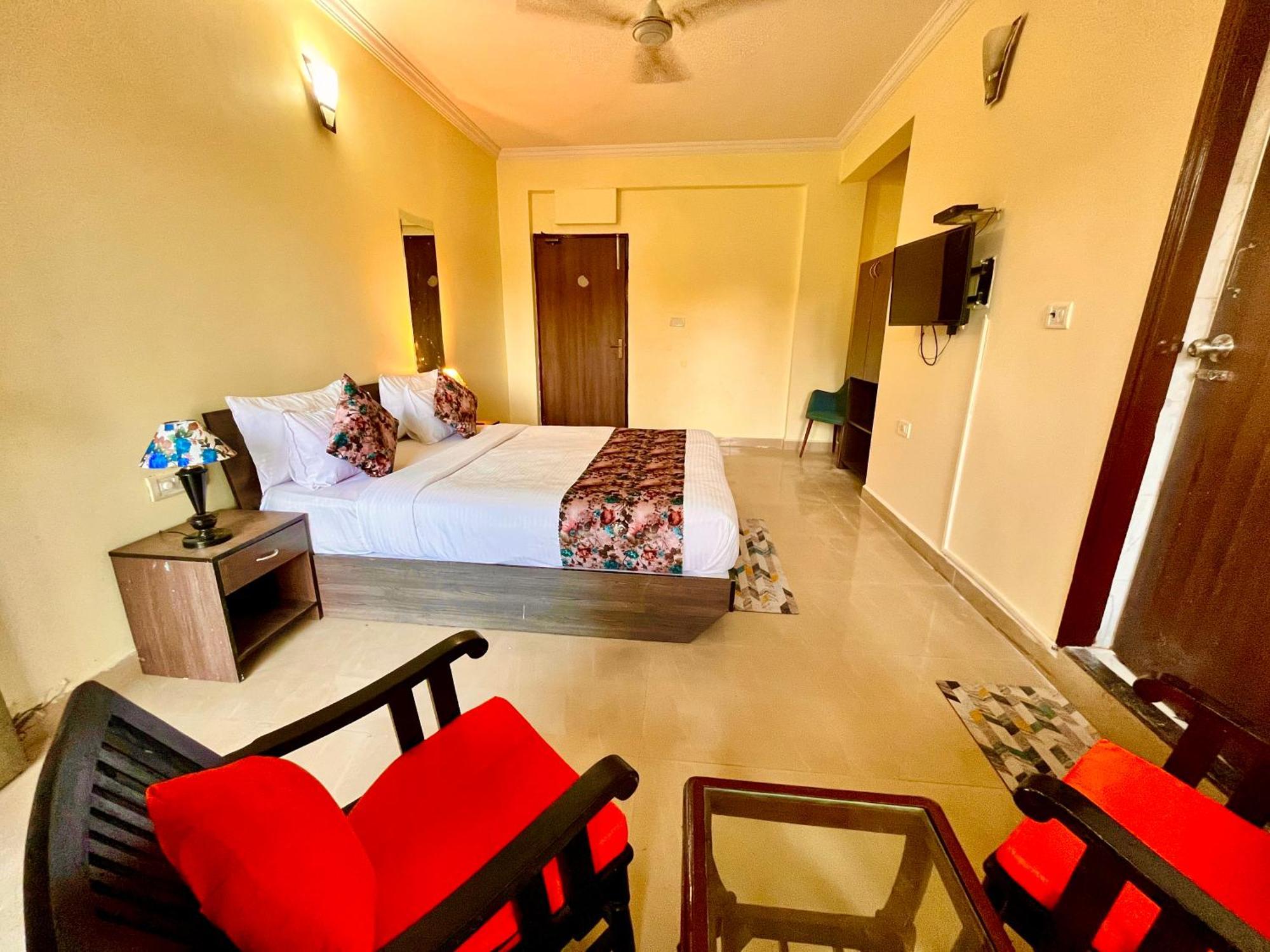 The Calagute Beach Resort By Shivam Resort 1 Km From Beach Candolim Kültér fotó